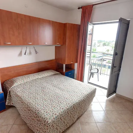 Frank Hotel